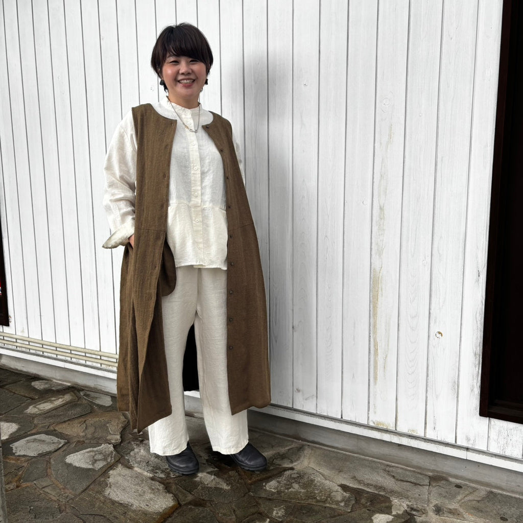 後ろ姿も素敵！リネンウールのジャンパースカート