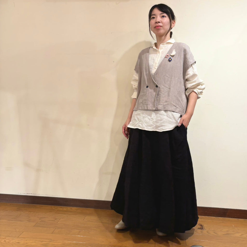 コンパクトな丈感でバランスが取りやすい『ショートベスト』