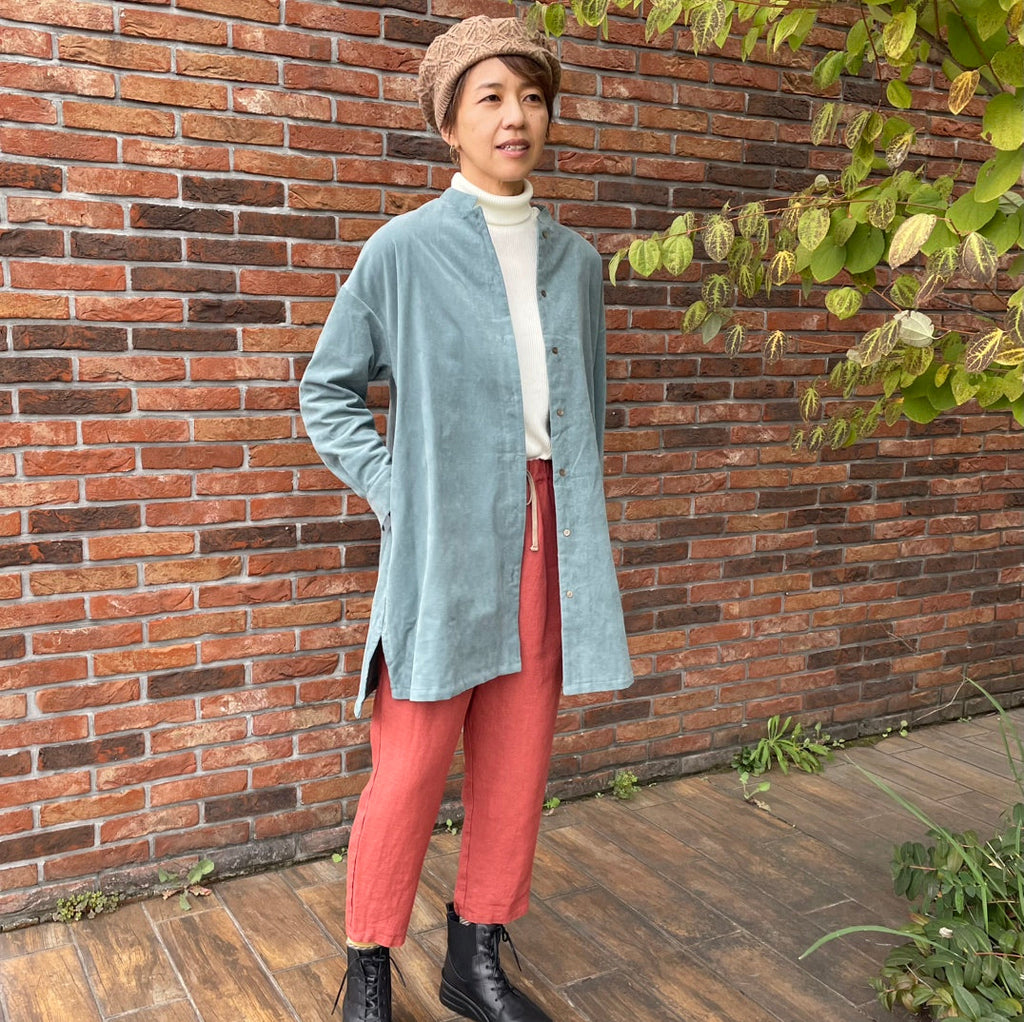 コットンコーデュロイの優しい温もり感じる、 着回し万能チュニック